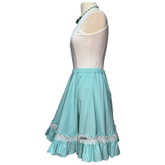 Voluminous aqua skirt - Picture 4 of 6